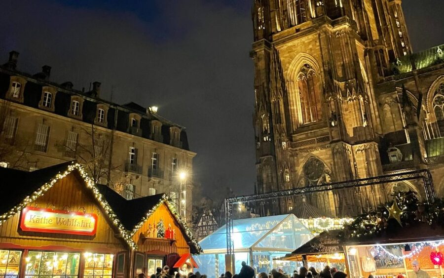Strasbourg: Christmas Markets Walking Tour with Mulled Wine - The included mulled wine or hot juice
