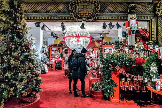 The Christmas Tree Crawl Experience Chicago at the Holidays - Pace, weather, and winter comfort