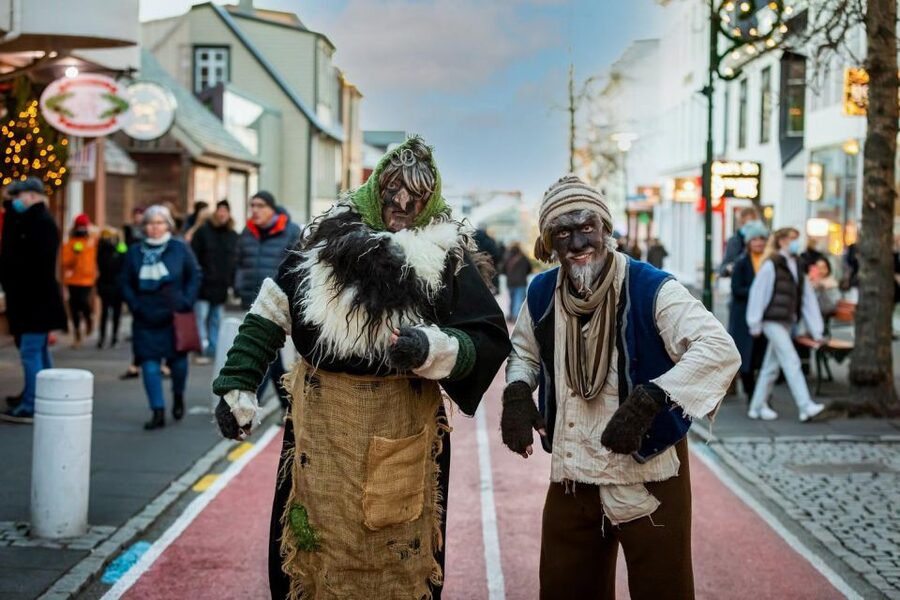 The Reykjavik Christmas Food Tour - Christmas drinks, from malt and appelsín to warm glögg
