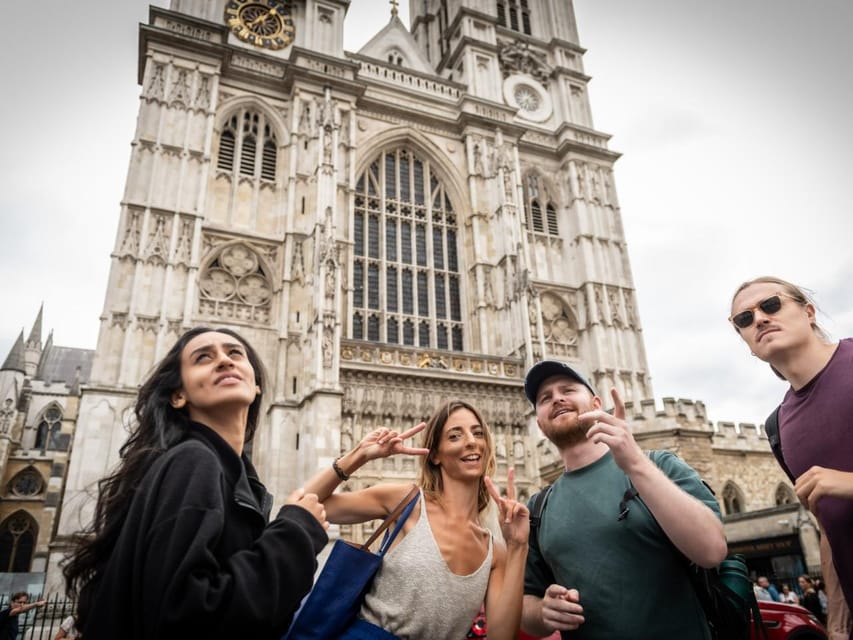 Top London Sights Tour - Christmas Day Special! - Trafalgar Square, Downing Street, and Whitehall