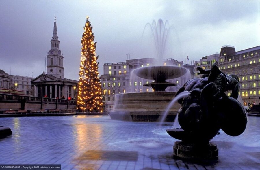Tour of London and Christmas Day Lunch Cruise - How much value do you get for $307?