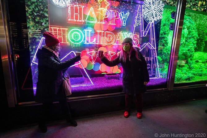 Ultimate NYC Christmas Lights At Night Walking Tour - Saks Fifth Avenue and the Rockefeller Center area