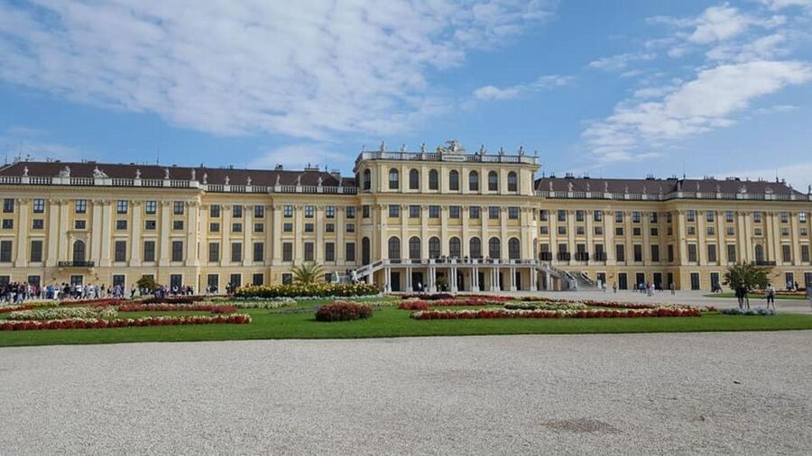 Vienna: Schönbrunn Palace & Christmas Market Walking Tour - Inside the palace with a licensed guide