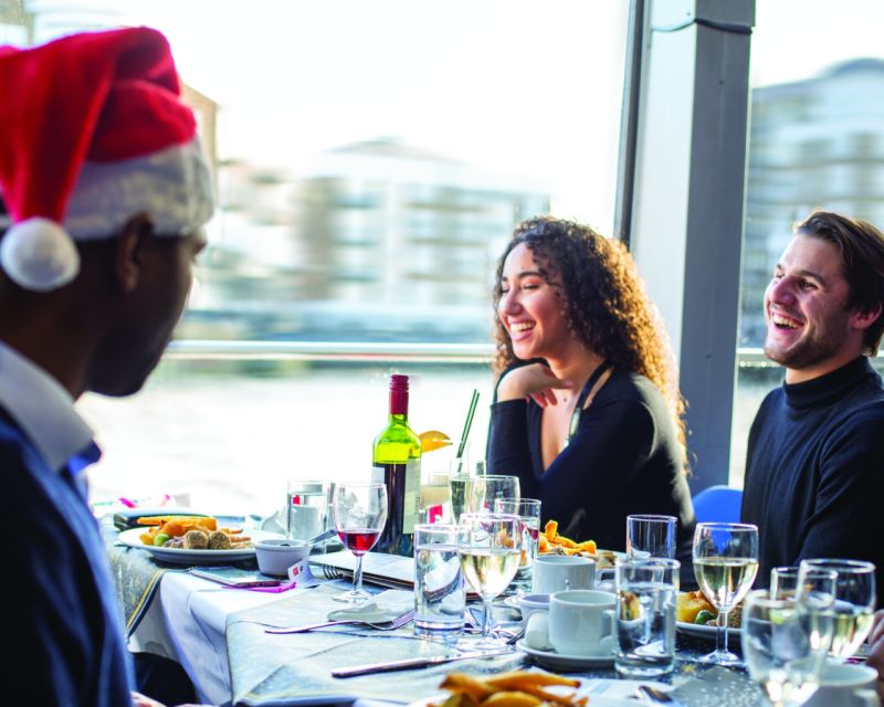 Washington DC: Christmas Eve Gourmet Brunch or Dinner Cruise - Clothing, timing, and practical comfort