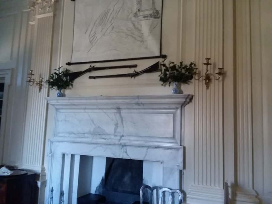 Williamsburg: Christmastime in Virginia Walking Tour - Key points at a glance