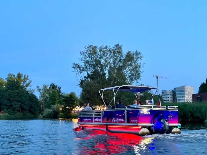 Wroclaw: Ticket for Old Town Christmas Cruise by Heated Ship - The audio guide has limits