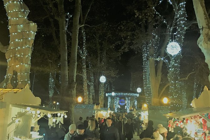 Zagreb guided walking Christmas market tour with food tasting - The personal touch of a small group